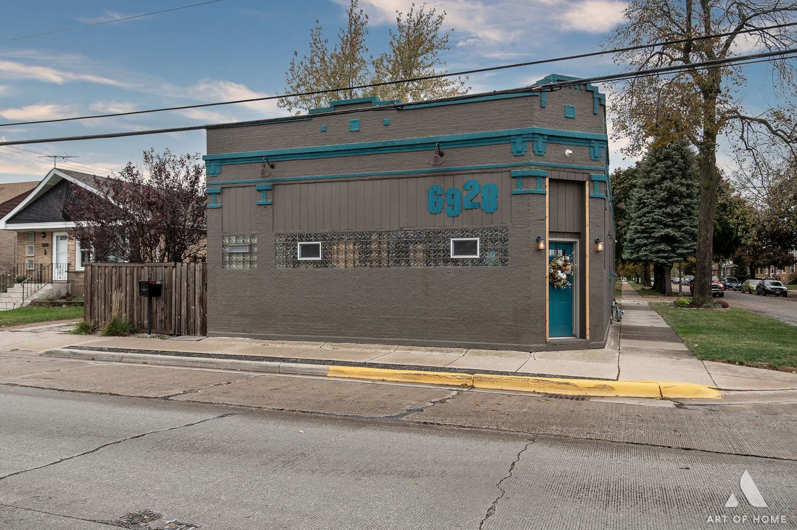 Berwyn, IL 60402,6928 Pershing Road