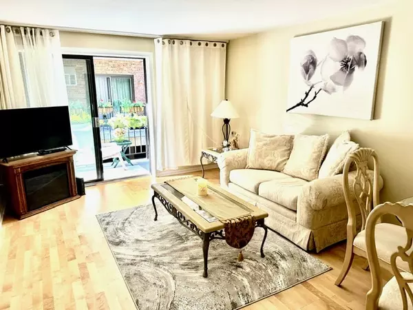Chicago, IL 60707,2317 N Neva Avenue #106A
