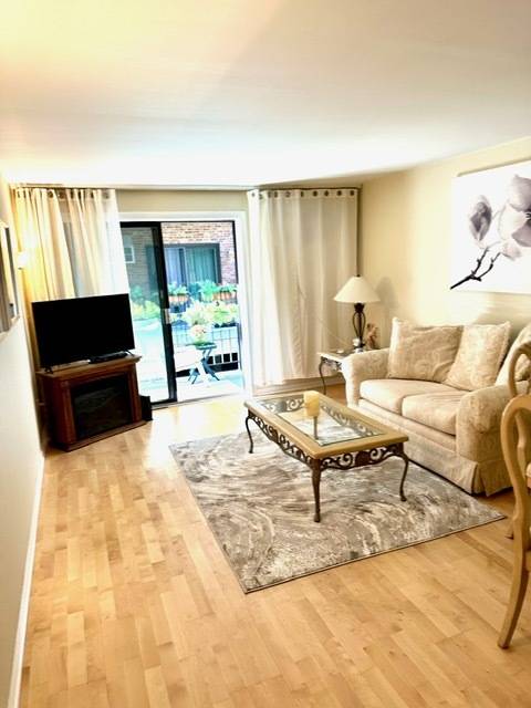 Chicago, IL 60707,2317 N Neva Avenue #106A