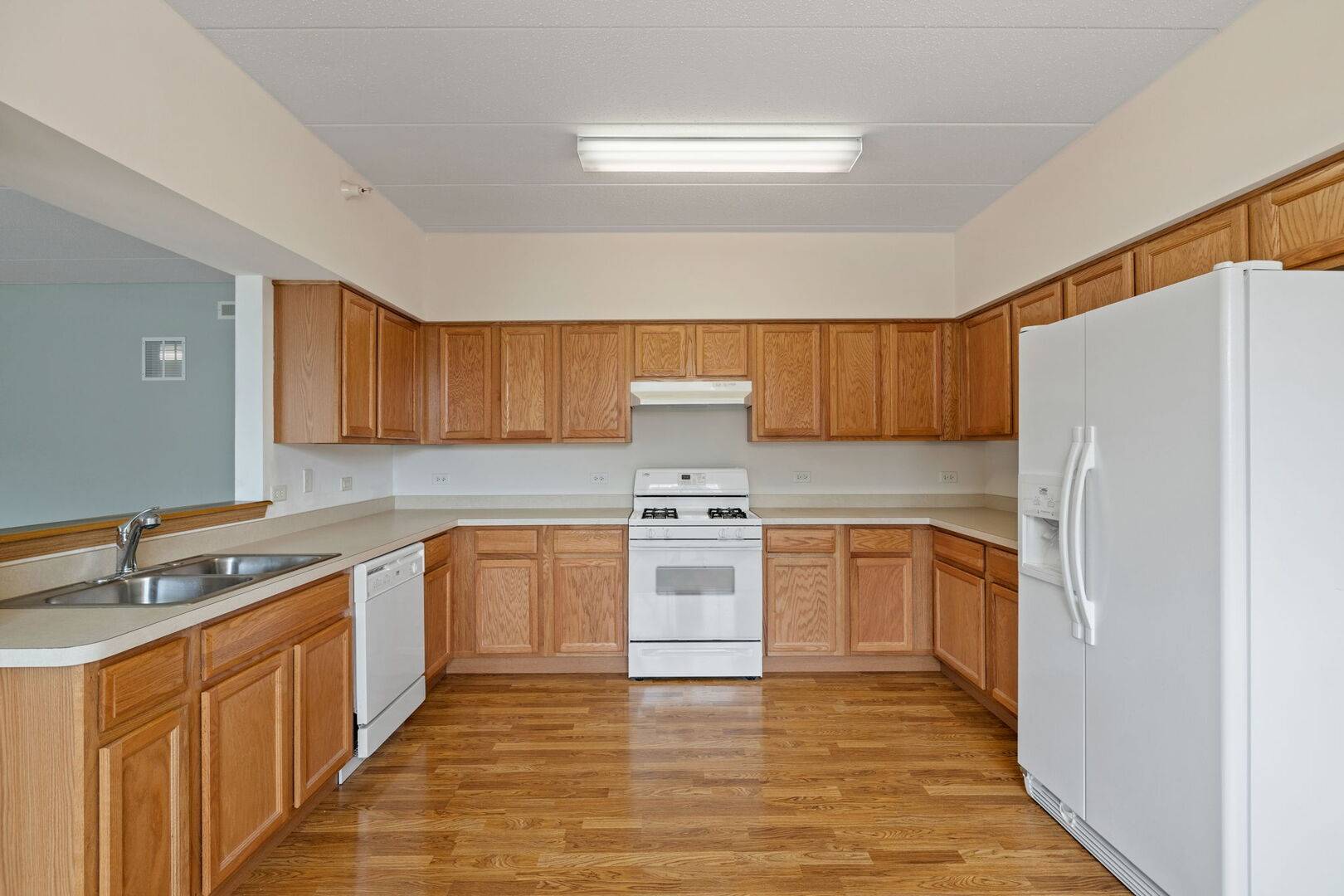 Orland Park, IL 60467,16661 Liberty Circle #2S