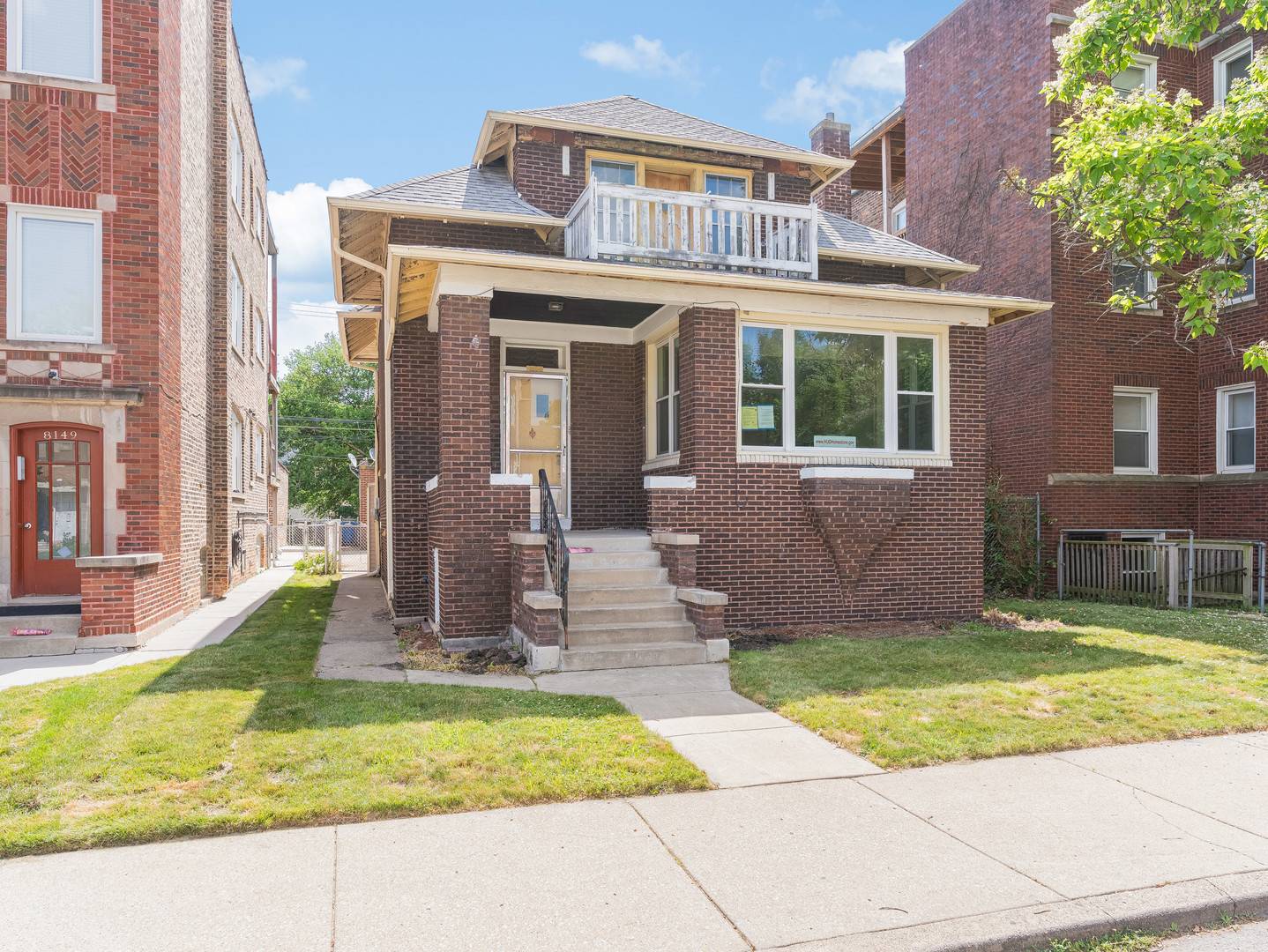 8153 S Eberhart Avenue, Chicago, IL 60619