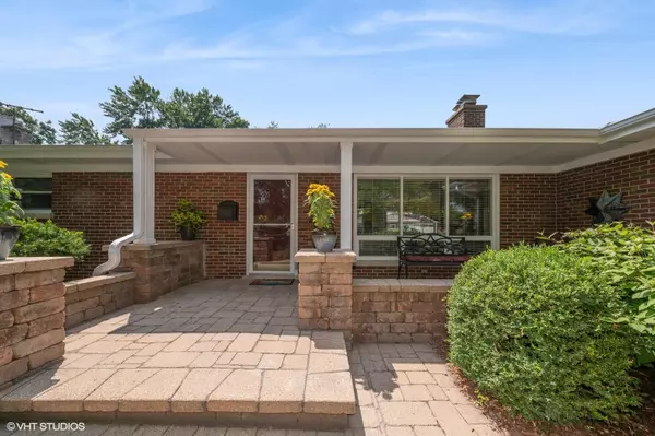 Mount Prospect, IL 60056,904 S Tower Drive