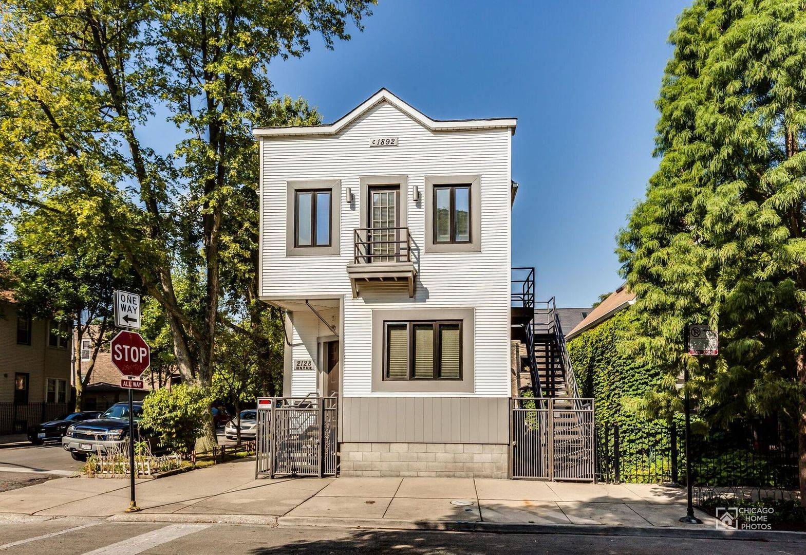 2128 N Hoyne Avenue #1, Chicago, IL 60647