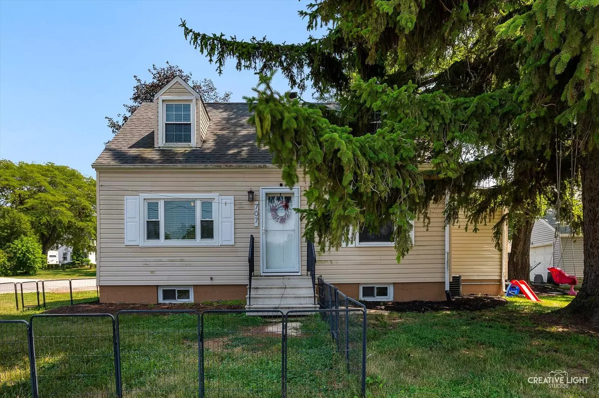 Lockport, IL 60441,707 E 9th Street