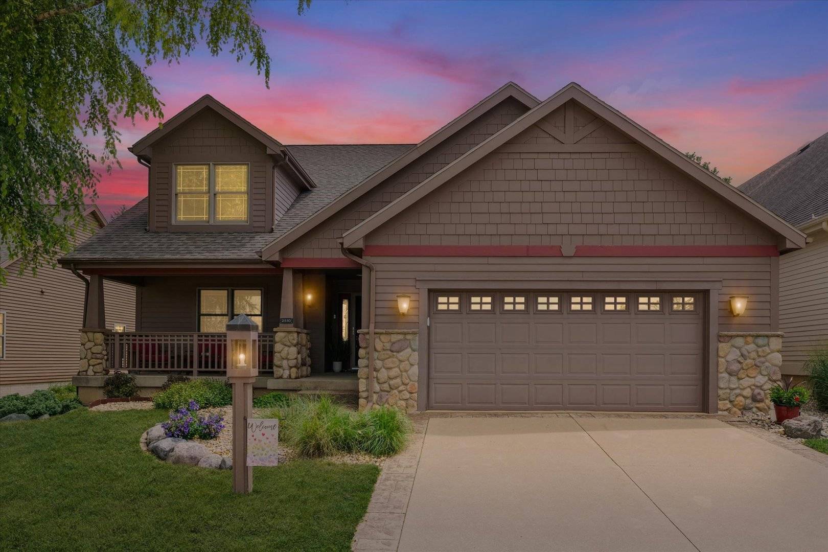 Champaign, IL 61822,2510 Prairieridge Place