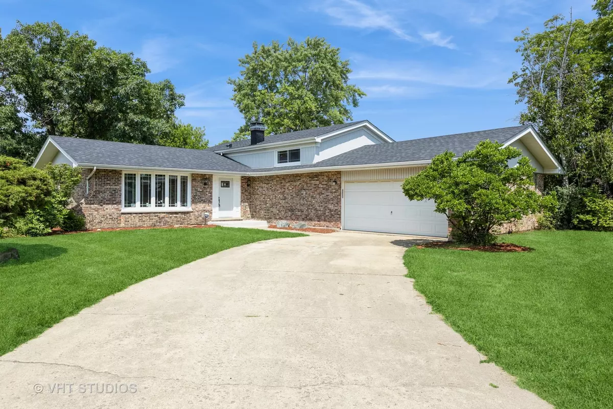 Downers Grove, IL 60516,6820 Barrett Street