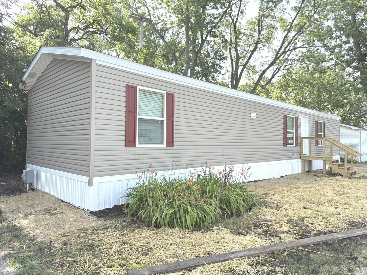 Crete, IL 60417,1712 S Dixie Highway #220