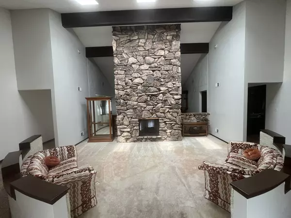 Willowbrook, IL 60527,10S220 Hampshire W Lane