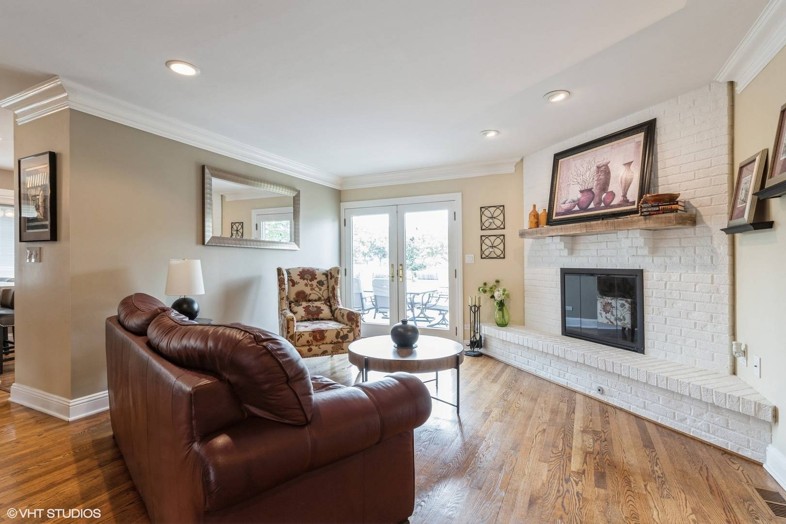 Des Plaines, IL 60016,522 Waikiki S Drive