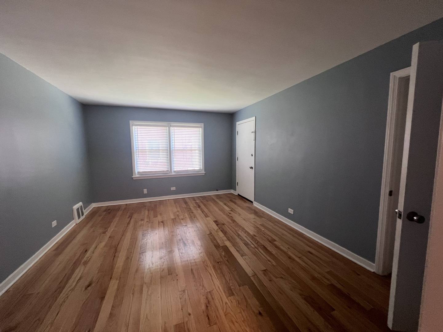 Chicago, IL 60643,10602 S Walden Parkway #1W