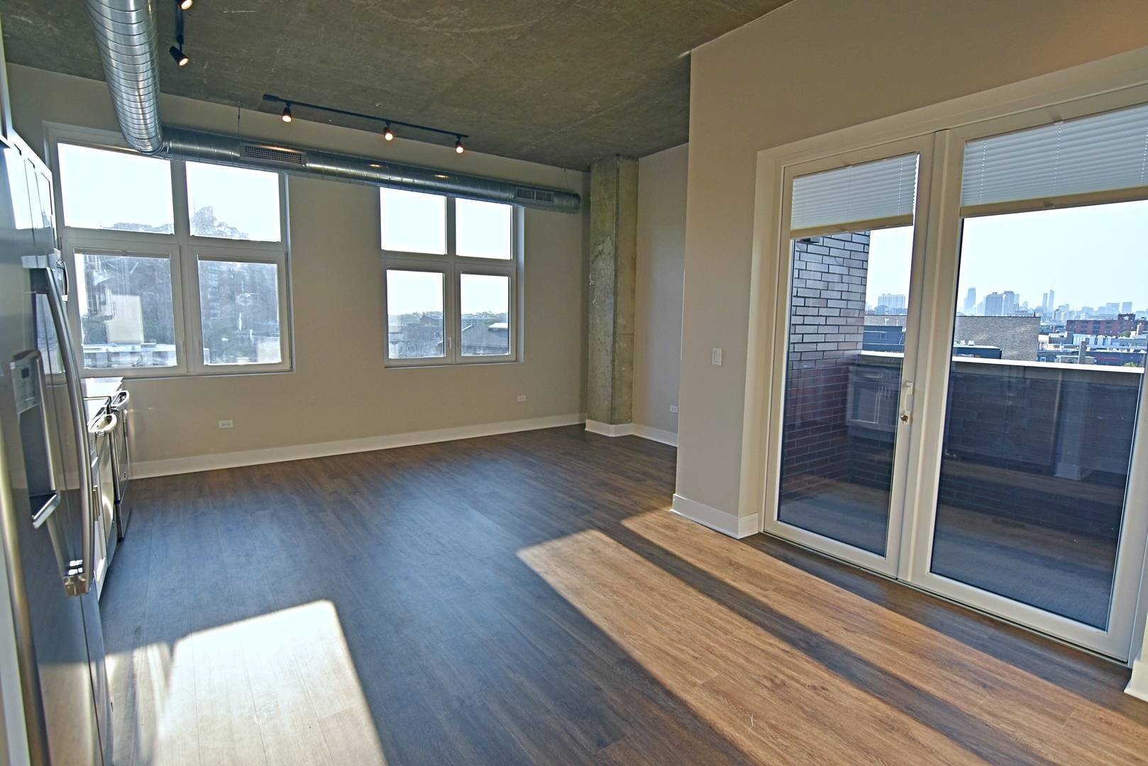 Chicago, IL 60613,3833 N Broadway Street #612