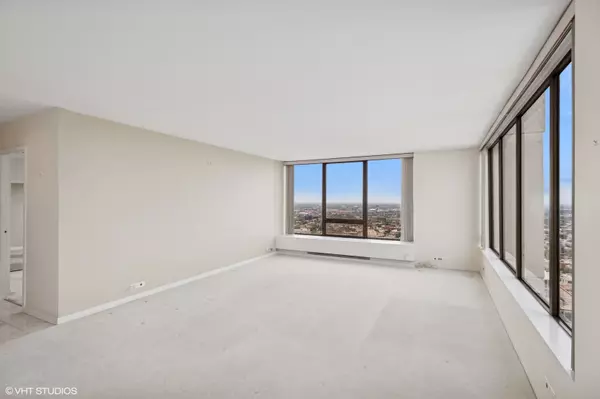 Chicago, IL 60657,2800 N Lake Shore Drive #4117