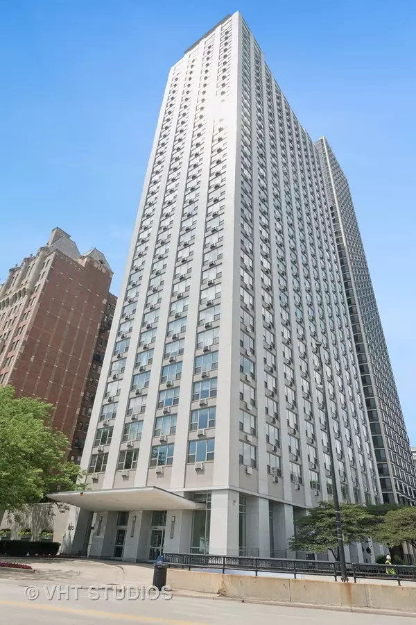 1550 N Lake Shore Drive #2E, Chicago, IL 60610