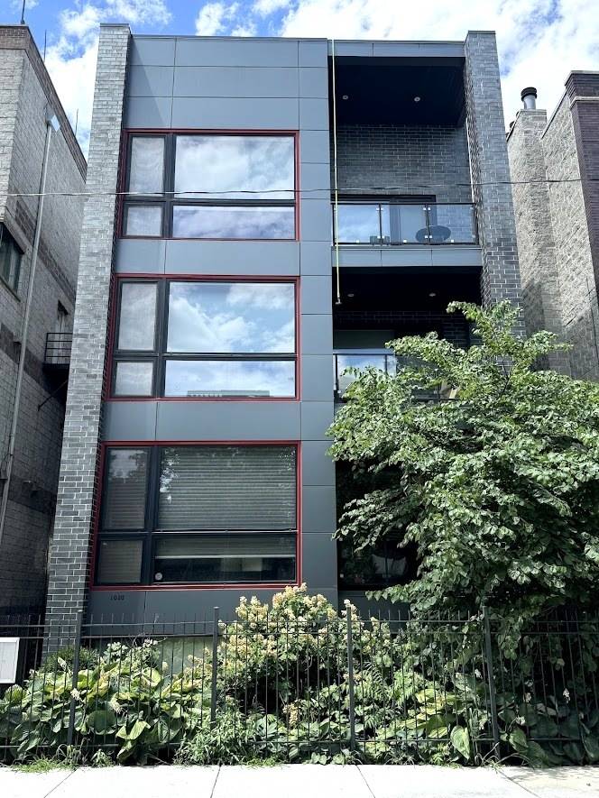 1020 N Marshfield Avenue #1R, Chicago, IL 60622