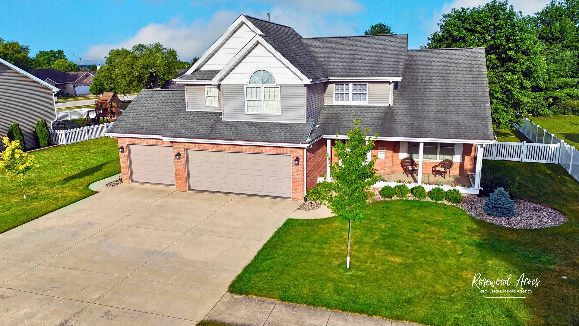 Manteno, IL 60950,281 S Elm Street