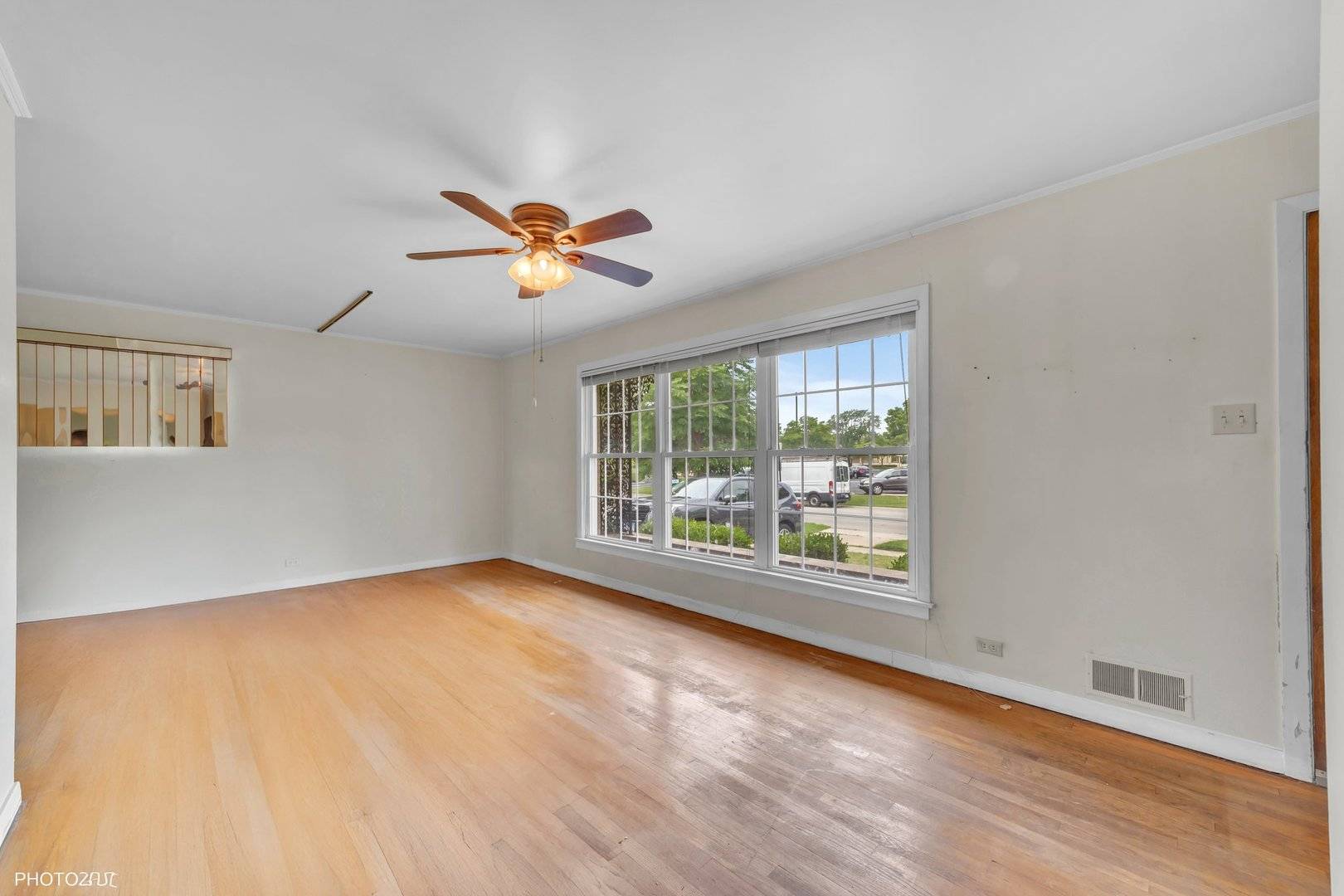 Niles, IL 60714,7835 N ODELL Avenue
