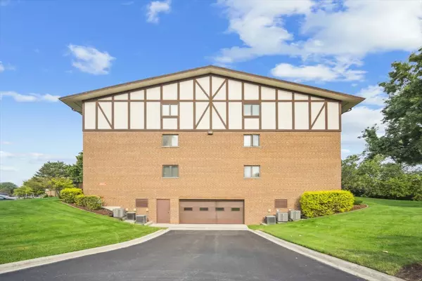 Palos Hills, IL 60465,11030 S Theresa Circle #3D