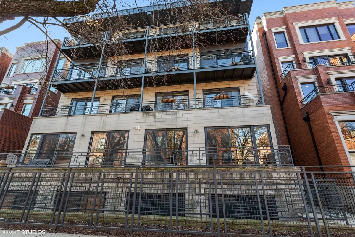 Chicago, IL 60647,2315 W WABANSIA Avenue #3NE