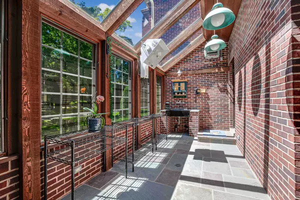 Lake Bluff, IL 60044,546 Lakeland Drive