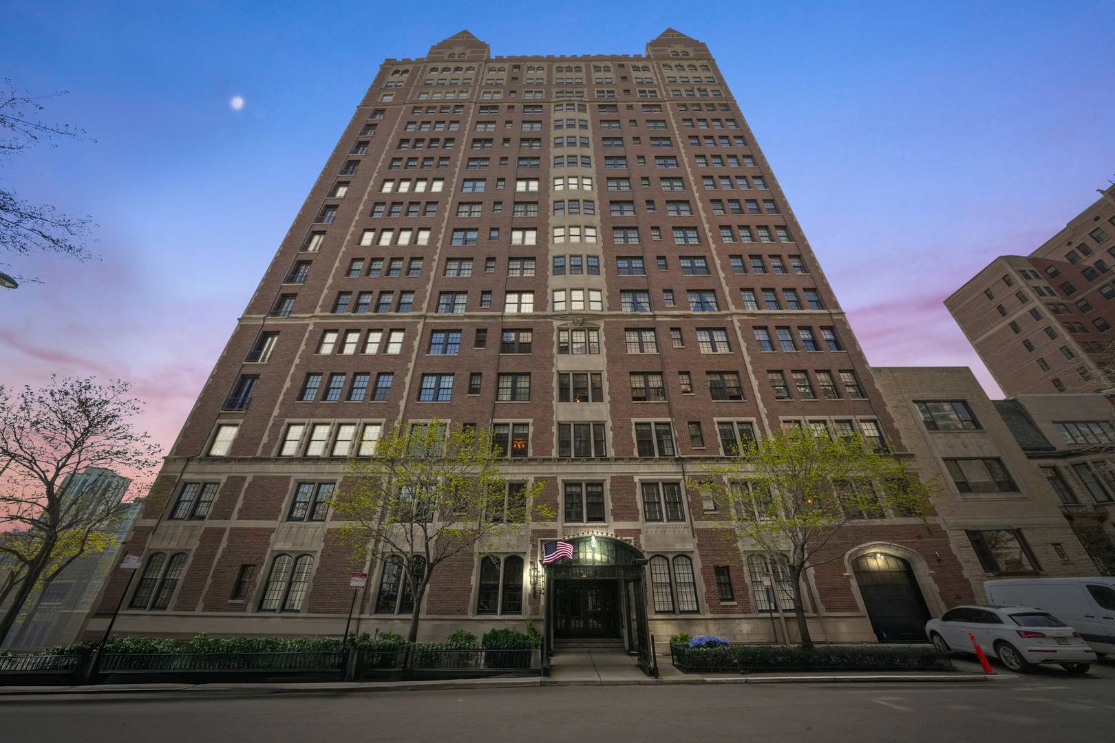 1120 N LAKE SHORE Drive #18CD, Chicago, IL 60611