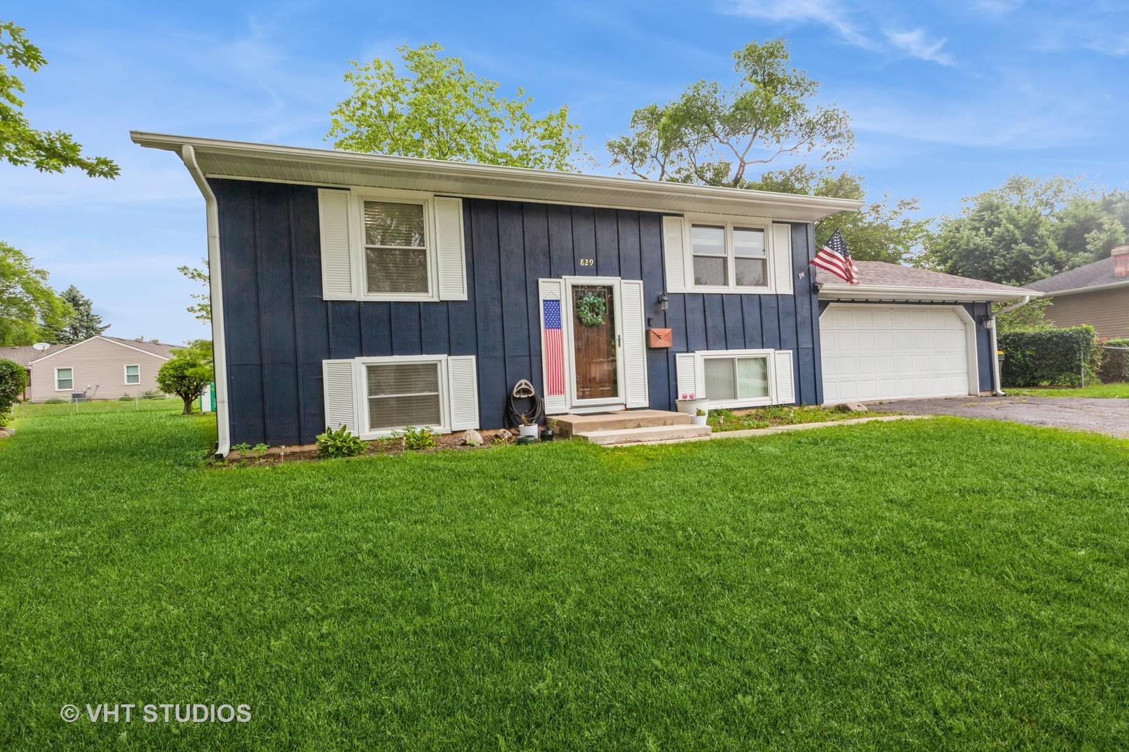 Roselle, IL 60172,829 Springfield Drive