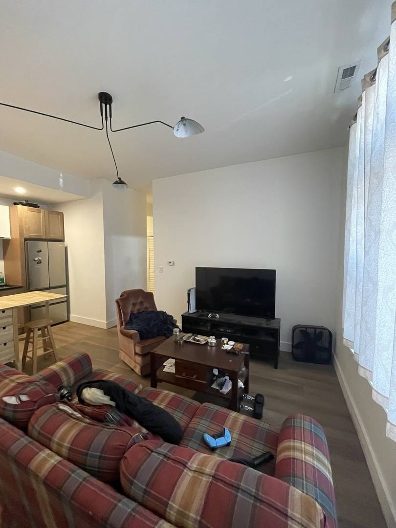 Chicago, IL 60651,1456 N Kedzie Avenue #CH1