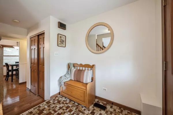 Schaumburg, IL 60193,872 Asbury Lane