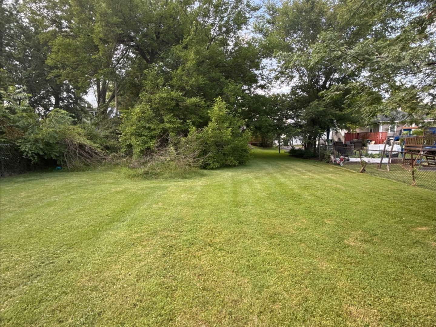 Homewood, IL 60430,1733 Pine Road