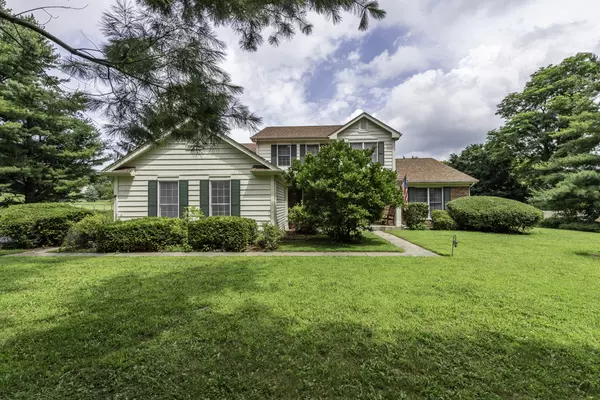 Spring Grove, IL 60081,2102 W Hunters Lane