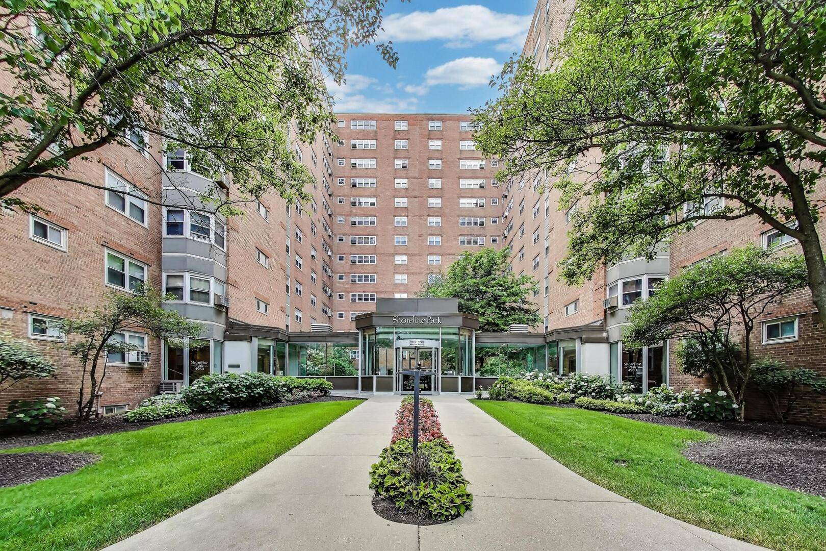 4970 N Marine Drive #1024, Chicago, IL 60640