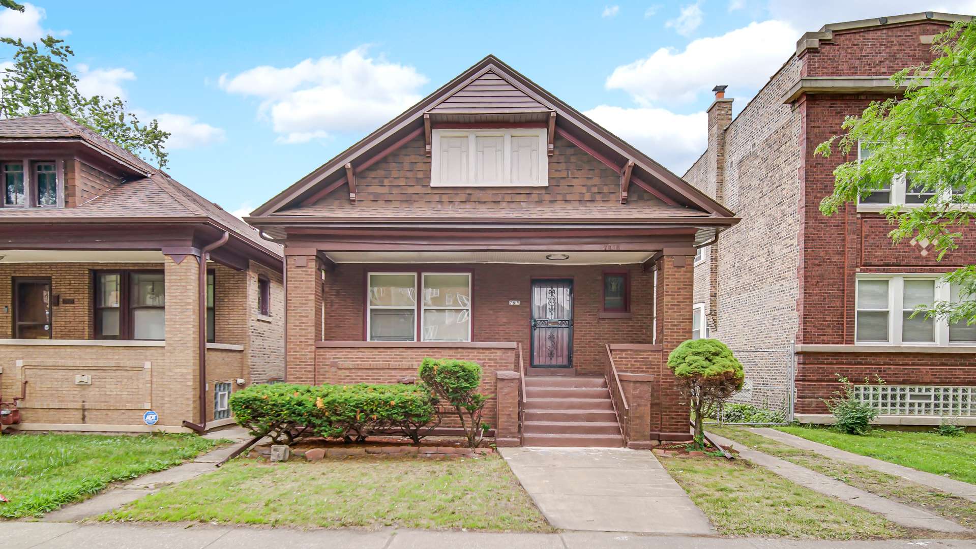 7819 S colfax Avenue, Chicago, IL 60649