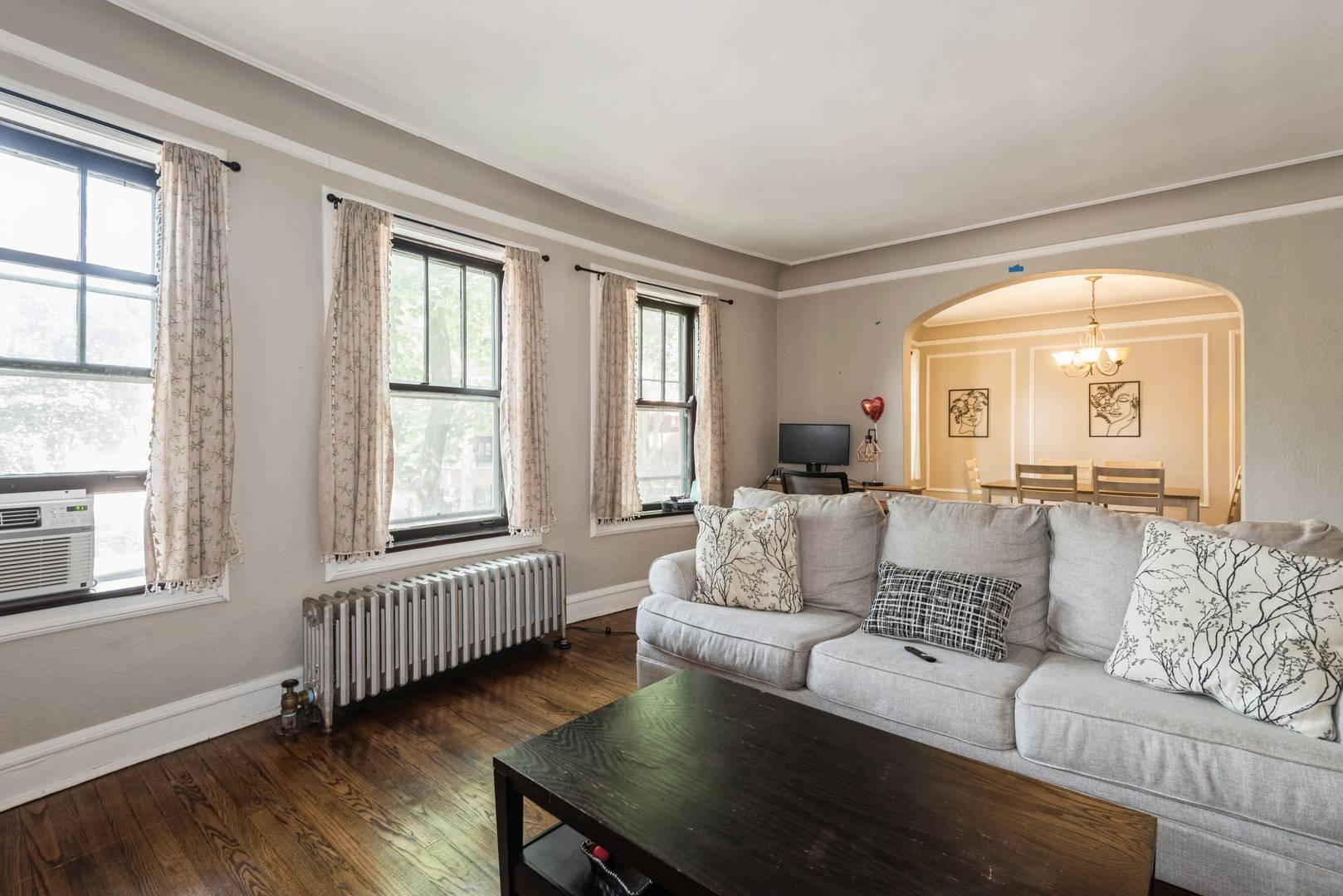 Chicago, IL 60660,1223 W Granville W Avenue #1A