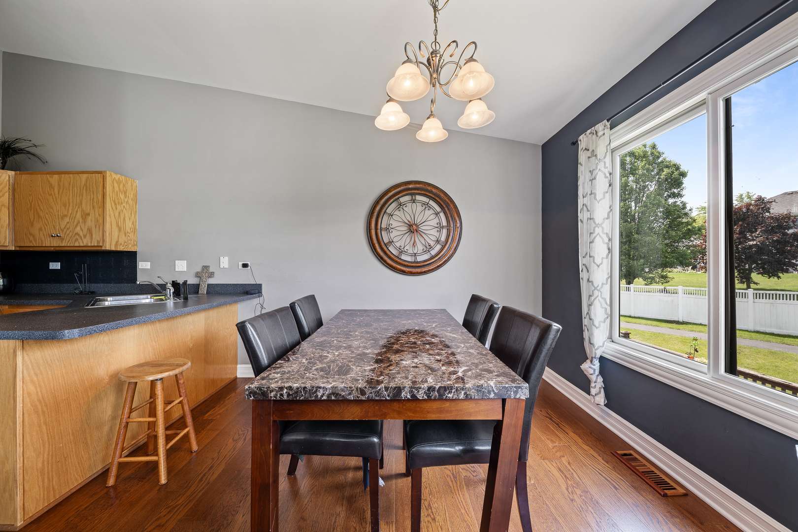 Frankfort, IL 60423,8331 W Chestnut Court