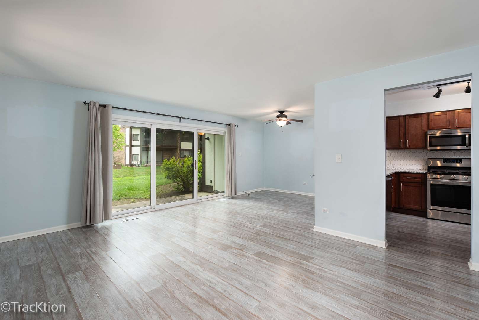 Westmont, IL 60559,5825 Doe Circle #5825