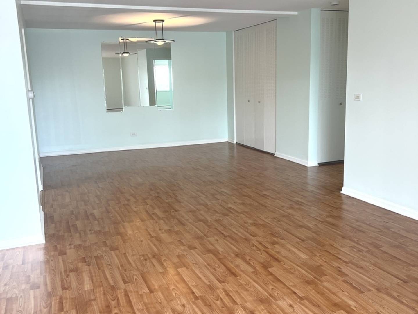 Glenview, IL 60025,10353 Dearlove Road #3I