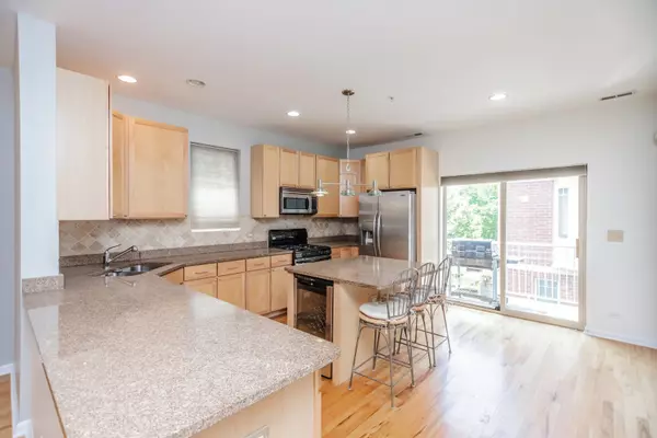 Brookfield, IL 60513,8900 31 Street #10