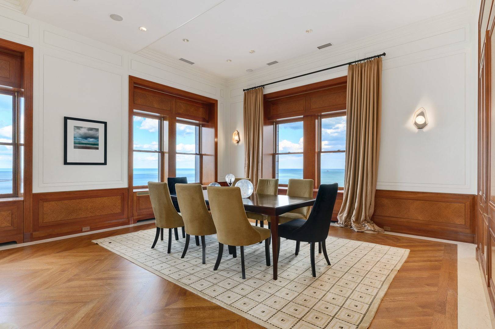 Chicago, IL 60611,189 E LAKE SHORE Drive #PH18