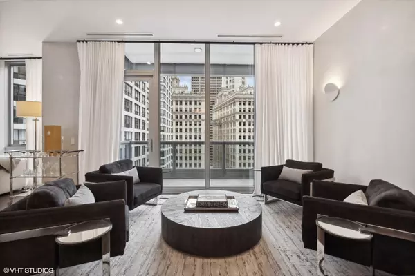 Chicago, IL 60611,403 N Wabash Avenue #12B