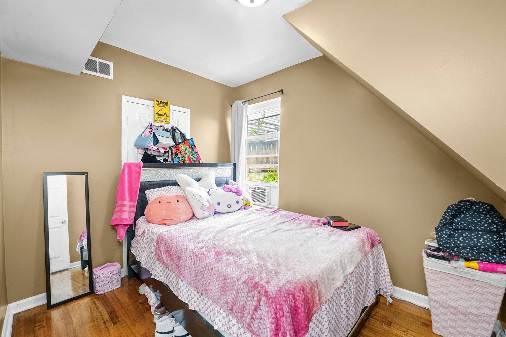 Chicago, IL 60639,2220 N Monitor Avenue #1