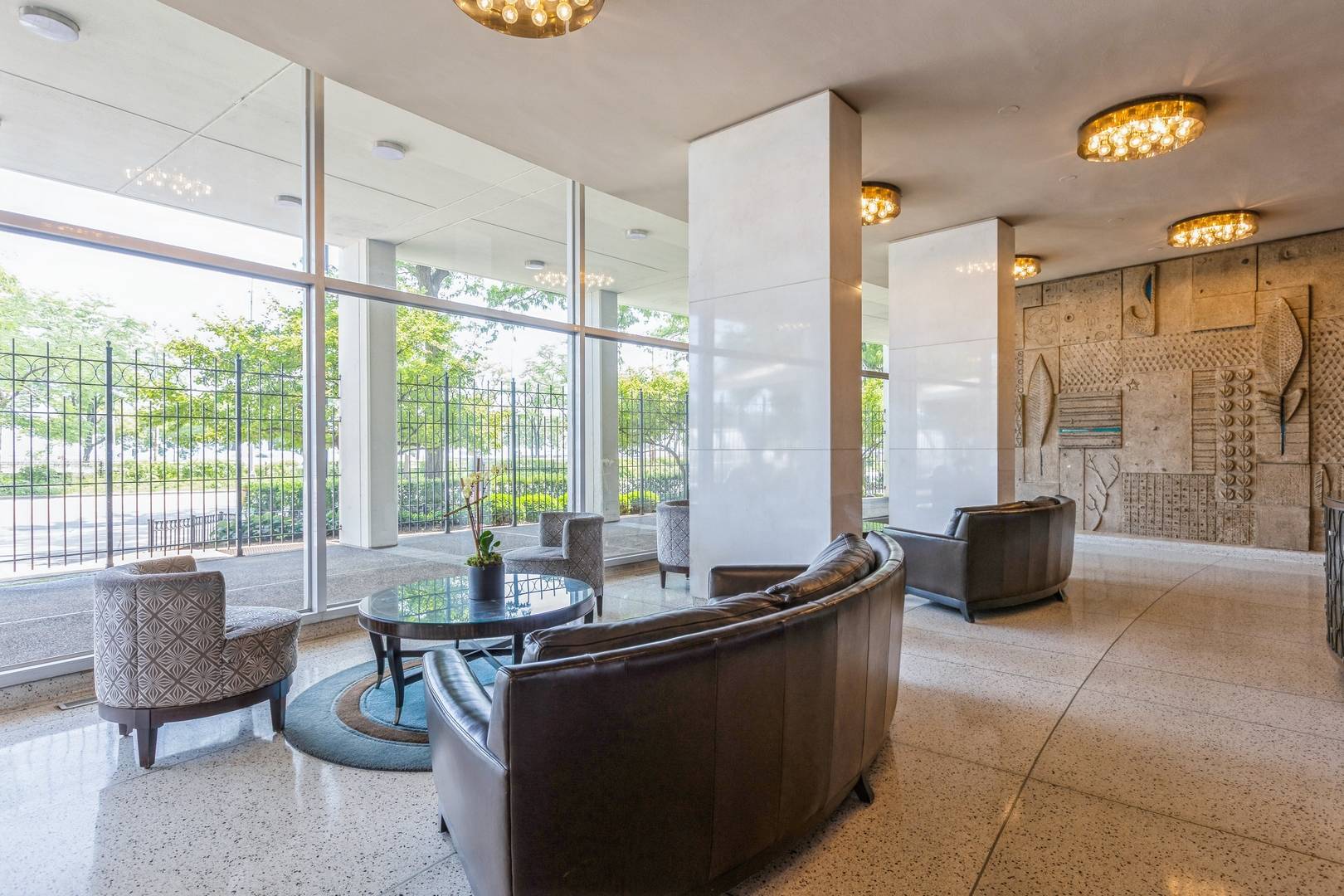 Chicago, IL 60611,1150 N Lake Shore Drive #9J