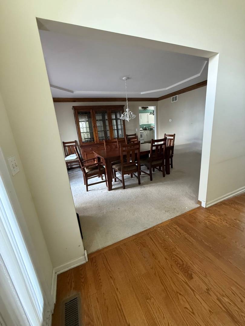 Carpentersville, IL 60110,494 Rosewood Drive