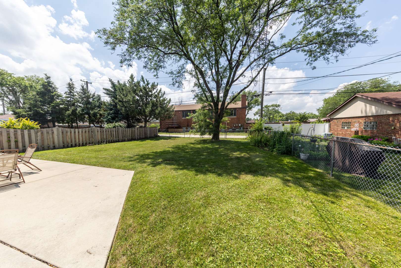 Westchester, IL 60154,1406 Portsmouth Avenue