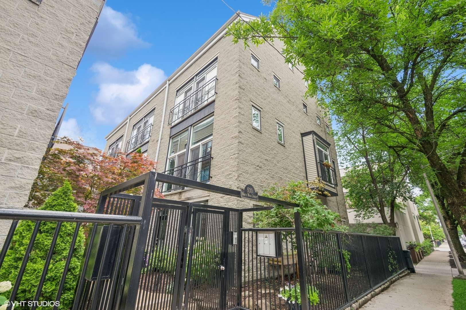 530 N Wood Street #D, Chicago, IL 60622
