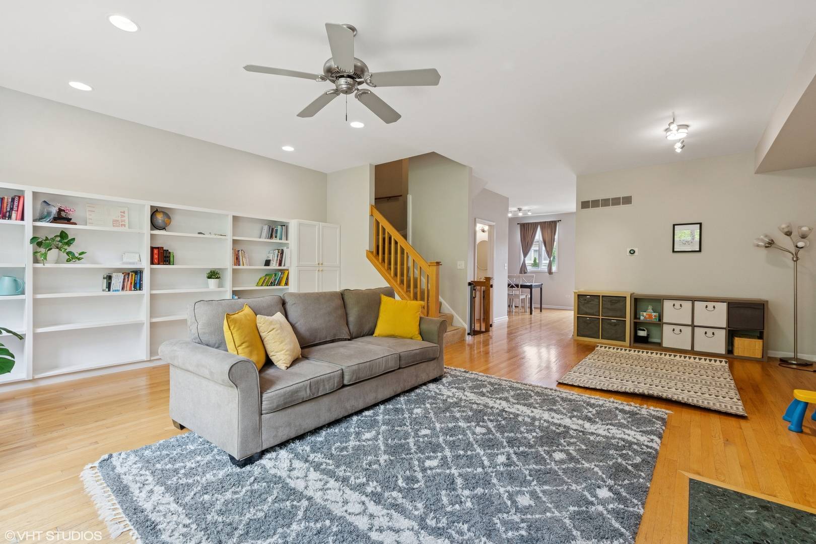 Chicago, IL 60615,5414 S Greenwood Avenue #2