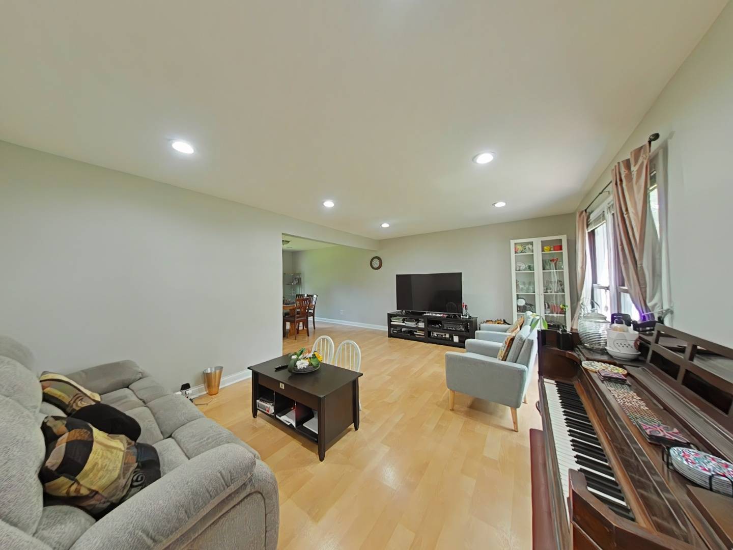 Lisle, IL 60532,4400 Waubansie Lane