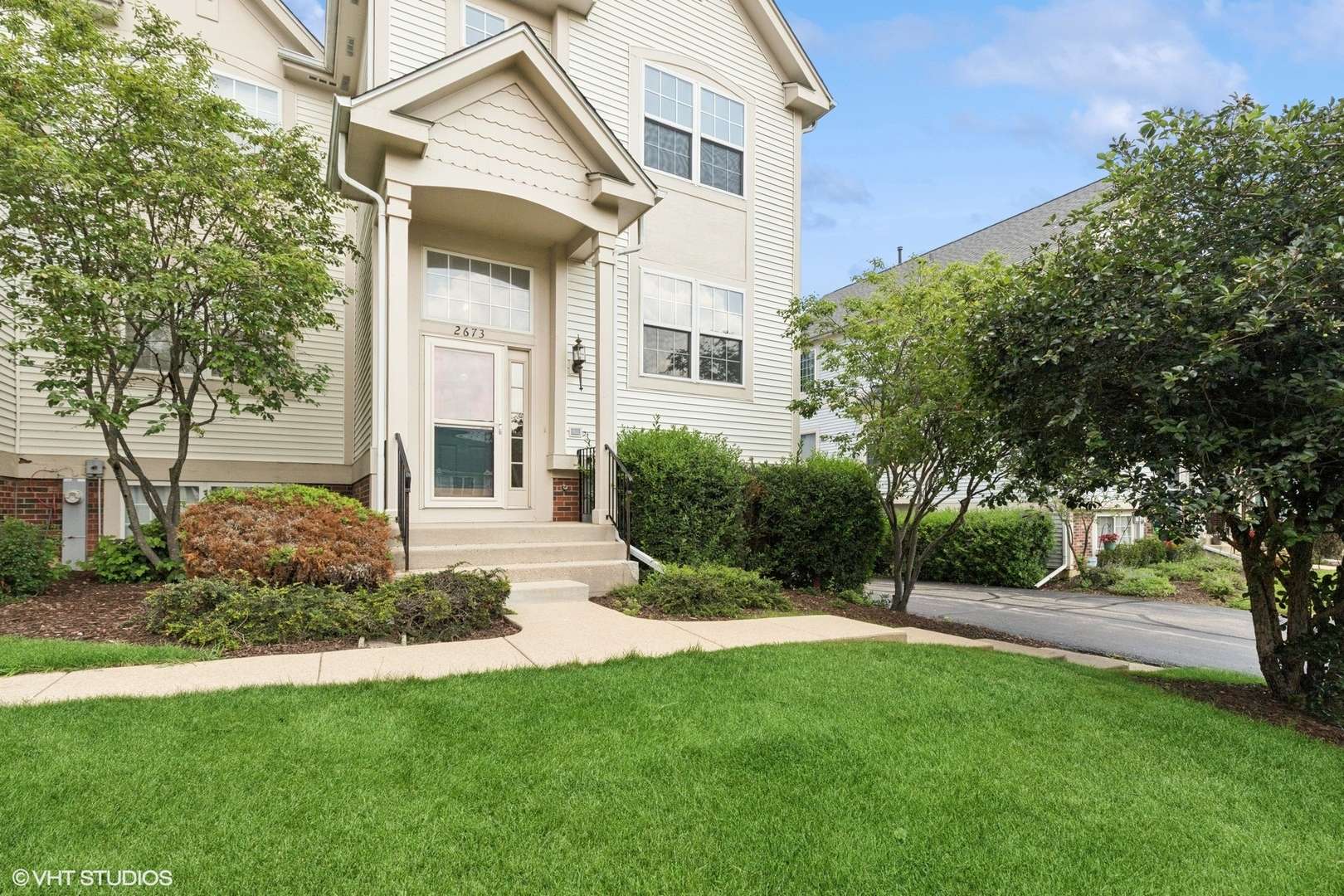 2673 N Augusta Drive, Wadsworth, IL 60083