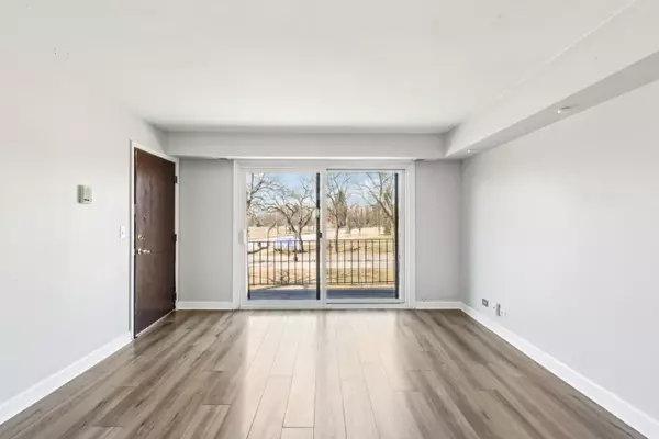 Wheeling, IL 60090,501 Mchenry Road #3B