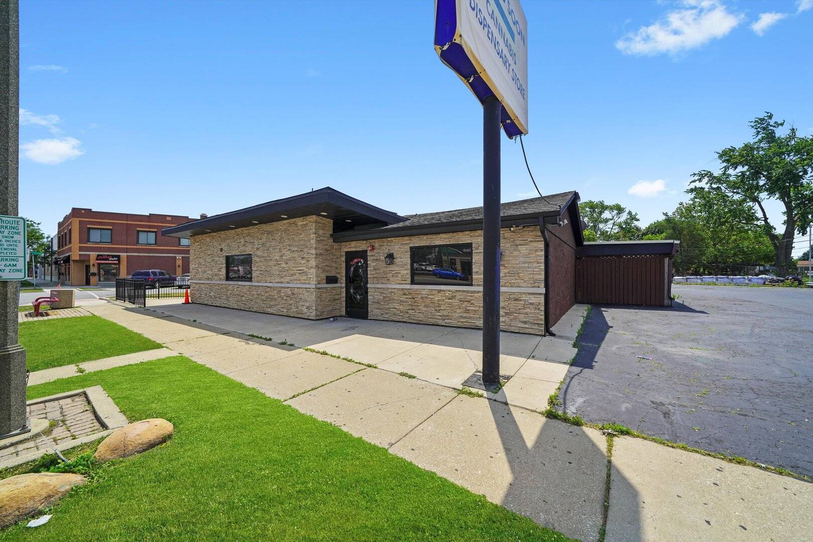 6300 Ogden Avenue, Berwyn, IL 60402
