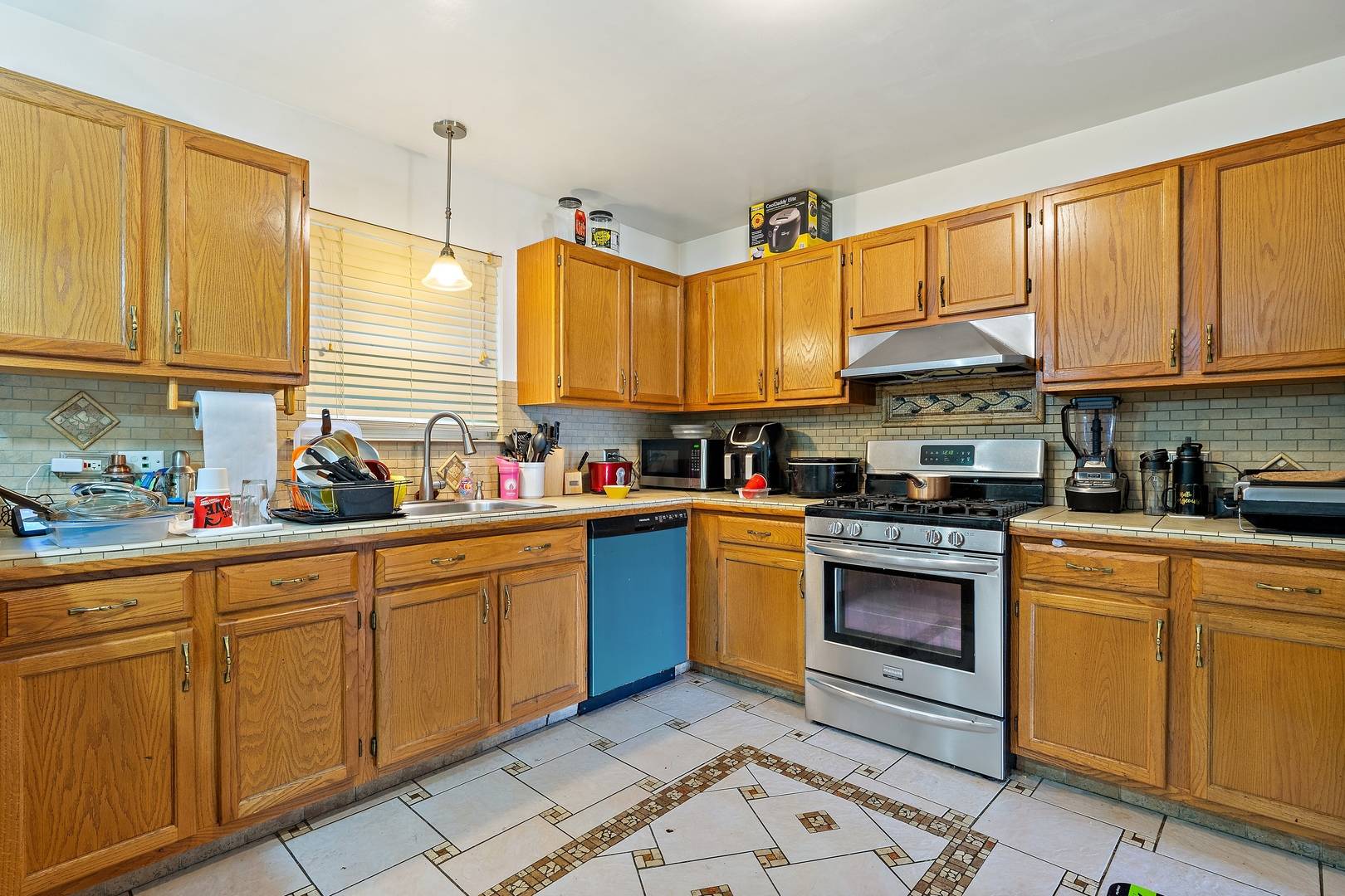 Waukegan, IL 60085,2632 PEPPERTREE Lane