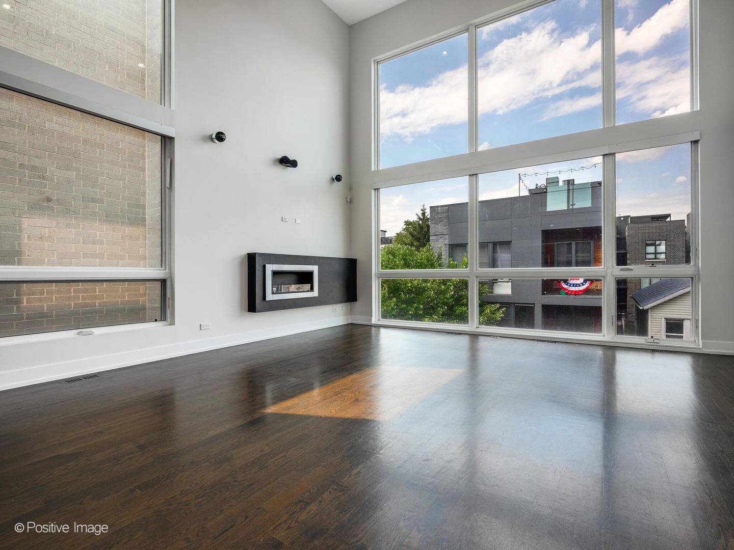 Chicago, IL 60642,1541 W Fry Street #3